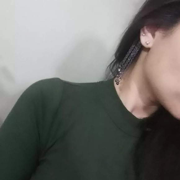 Single Painless Earing - Picture 4 of 5